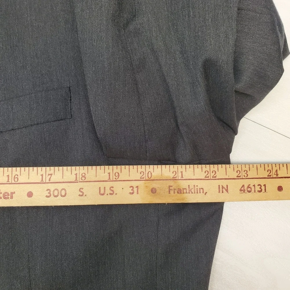 Jos A Bank Signature Collection 44R Wool Blazer Charcoal Gray Sartorial Timeless